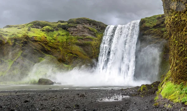 Bella Cascata Montagna — Foto Stock