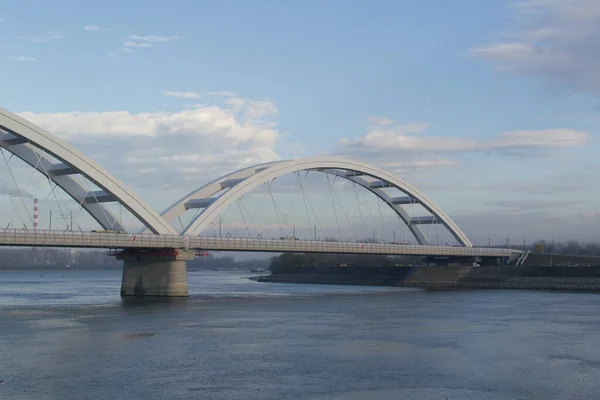 Puente Sobre Río Ciudad Riga Latvia —  Fotos de Stock