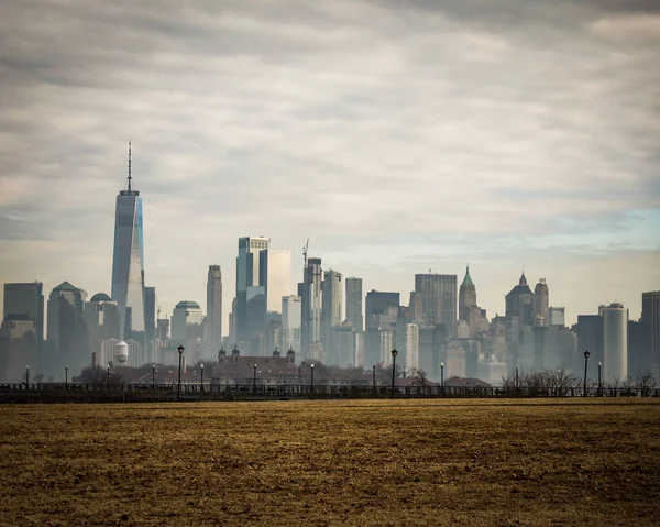 New York Skyline Met Wolkenkrabbers Reflectie — Stockfoto