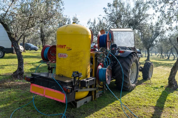 Terni Italie November 2020 Trekker Voor Olijvenoogst Compressor Achter — Stockfoto