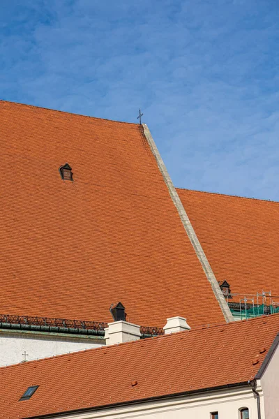 Красная Крыша Дома — стоковое фото