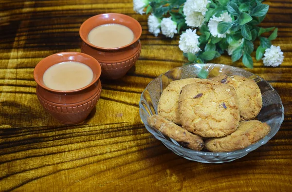 Čaj Indické Ručně Vyráběné Matir Bhar Hliněný Pohár Domácími Cookies — Stock fotografie