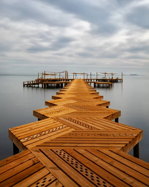 Molo Legno Sulla Spiaggia — Foto Stock