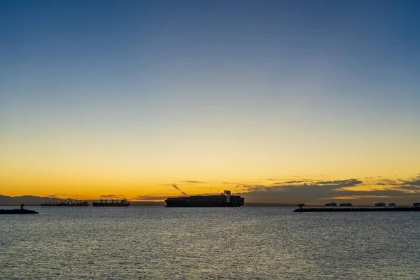 海の上の美しい夕日 — ストック写真