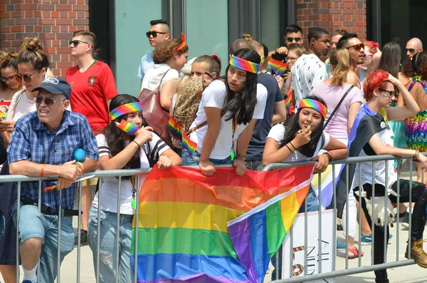 Gente Marchando Festival Del Orgullo Estados Unidos Alrededor 2021 — Foto de Stock