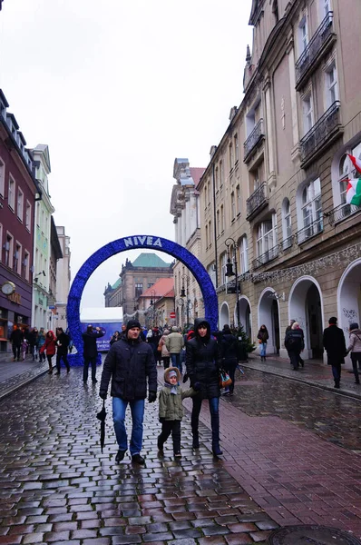 Poznan Polonia Dicembre 2014 Strada Con Decorazioni Natalizie — Foto Stock