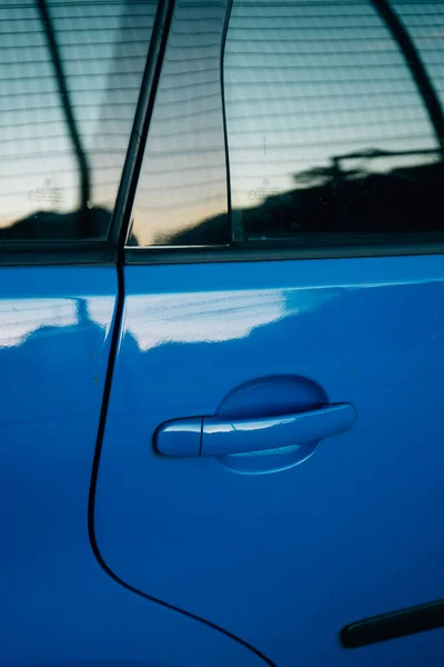 Bir Arabanın Penceresini Kapat — Stok fotoğraf