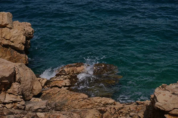 海のロッキー海岸 — ストック写真