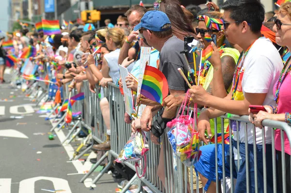 Şehirdeki Eşcinseller Günü Gay Gururu Lgbtq Konsepti — Stok fotoğraf