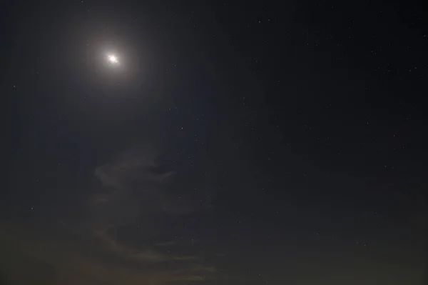 Céu Nuvens Luz Lua Noite — Fotografia de Stock