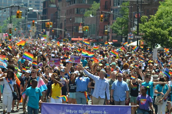 Grupo Personas Día Del Orgullo Gay Ciudad Orgullo Gay Concepto —  Fotos de Stock