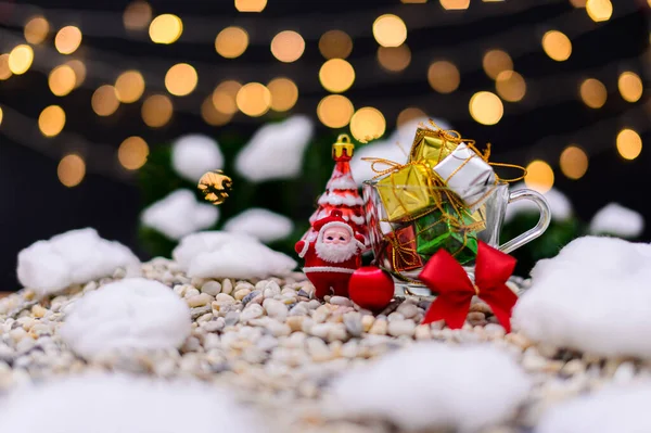 Frohe Weihnachten Geschenk Box Verschneite Nacht Hintergrund — Stockfoto