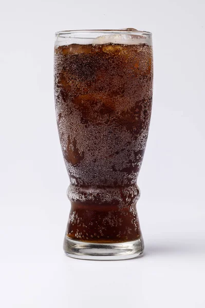 Vertical Shot Glass Refreshing Drink Ice Cubes White Background — Fotografia de Stock