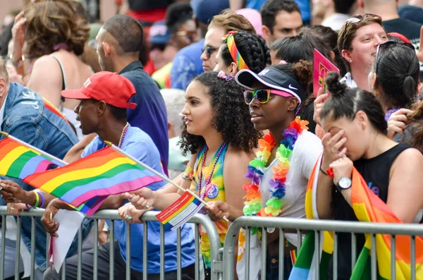 Groep Mensen Gay Trots Dag Stad Gay Trots Lgbtq Concept — Stockfoto