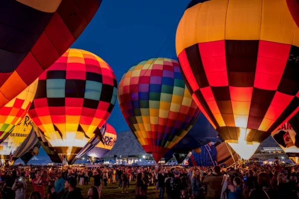 Bunter Heißluftballon Morgen — Stockfoto