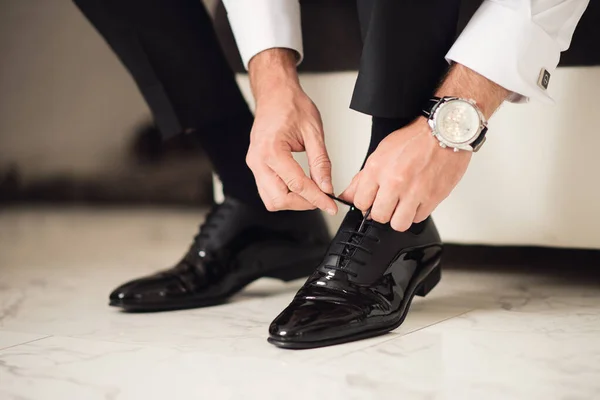 Man Hand Bow Tie Black Suit White Background — Stockfoto