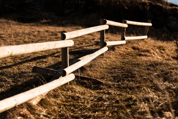 Plan Rapproché Une Clôture Bois Avec Une Paille — Photo