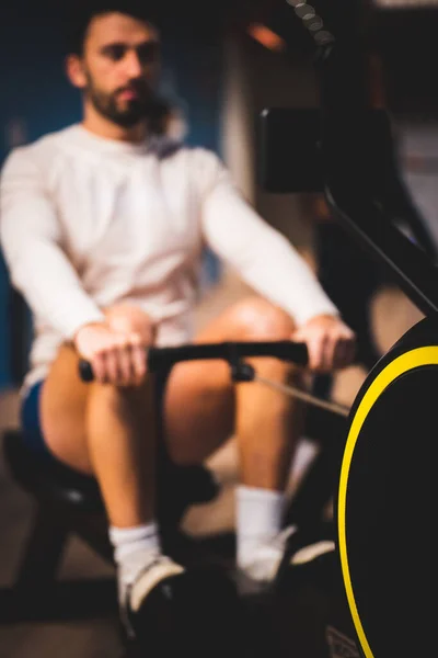 Gars Puissance Masculine Homme Musclé Dans Salle Gym Haltère Flexion — Photo