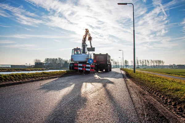 Graafmachine Het Veld — Stockfoto