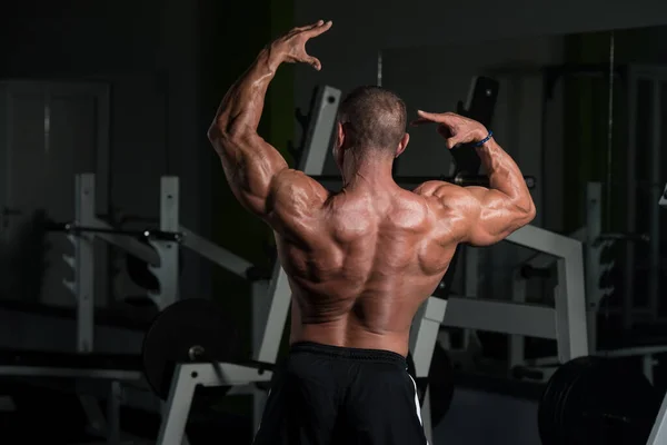 Bellissimo Ragazzo Sportivo Potere Maschile Uomo Muscoloso Palestra Manubrio Flessione — Foto Stock