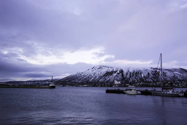 Bella Vista Sul Lago Montagna — Foto Stock