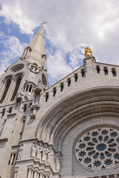 パリ市内のサン ミセル大聖堂 — ストック写真