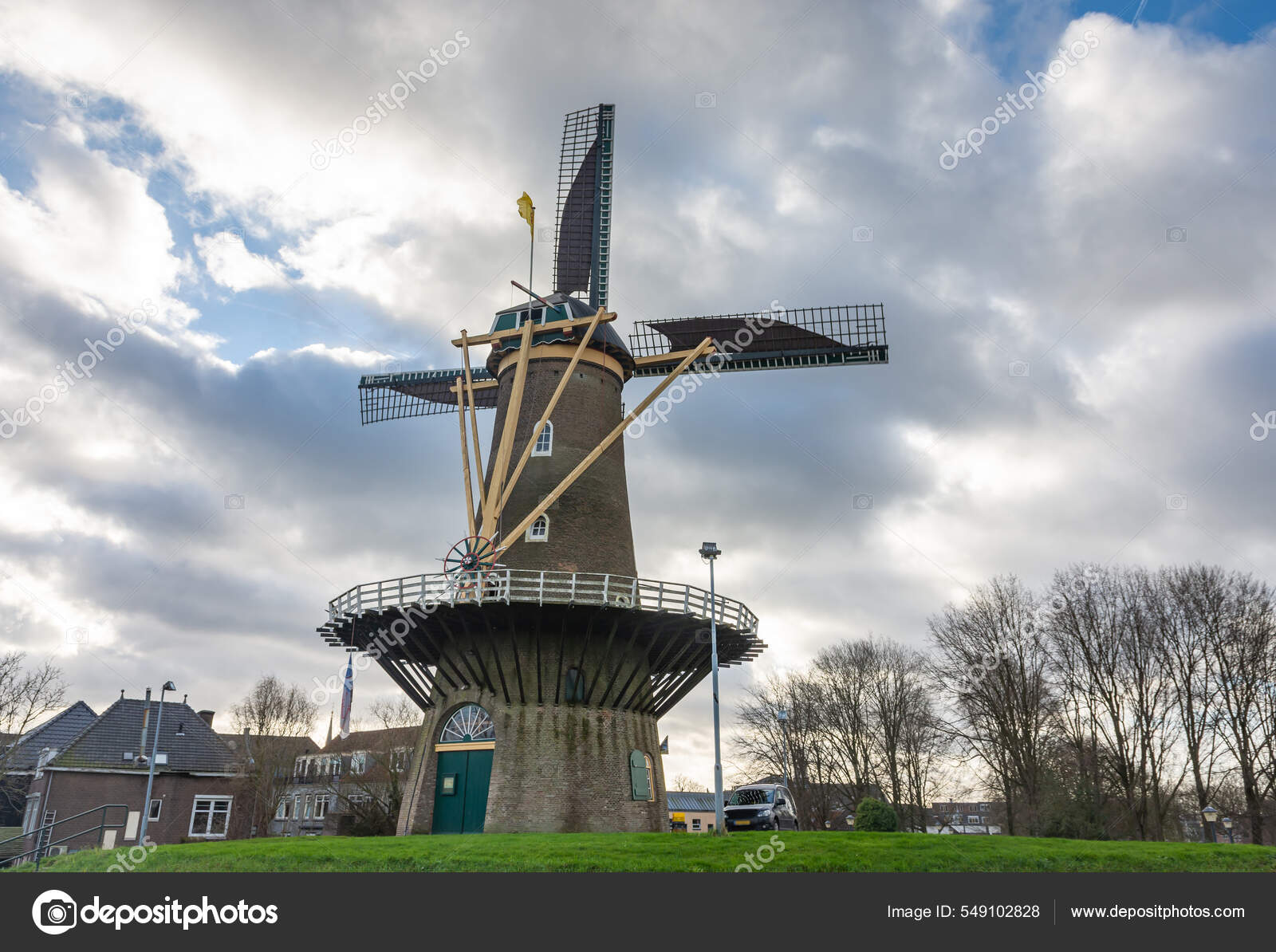 Resultado de imagem para moinho de vento  Windmill images, Windmill, Old  windmills