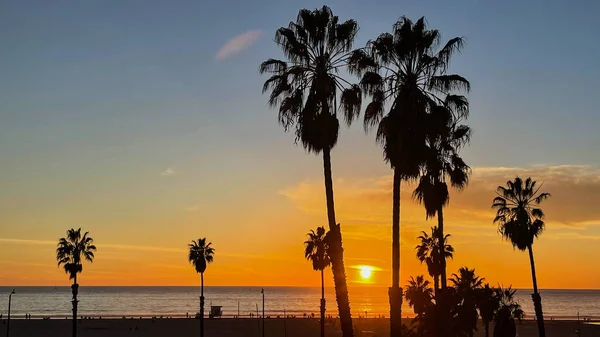 Hermoso Atardecer Sobre Mar —  Fotos de Stock