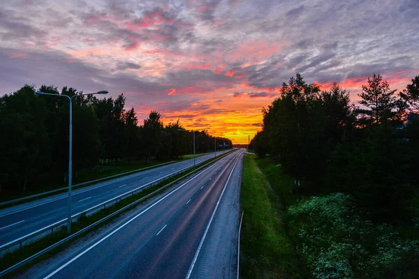 Autostrada Wieczorem — Zdjęcie stockowe