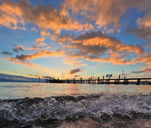 海の上の美しい夕日 — ストック写真