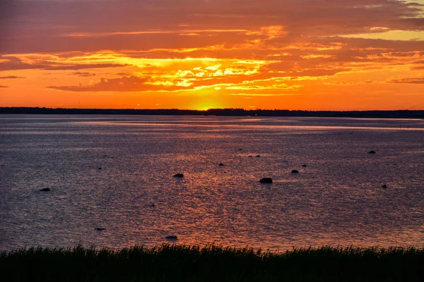 Solnedgång Över Sjön — Stockfoto