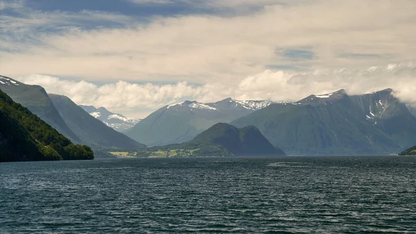 Hermosa Vista Las Montañas Fiordo — Foto de Stock