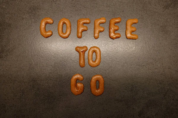 Алфавитные Буквы Кофе Идти Черном Фоне — стоковое фото