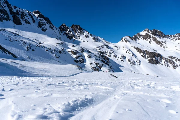 Красивий Гірський Пейзаж Снігом Горами — стокове фото
