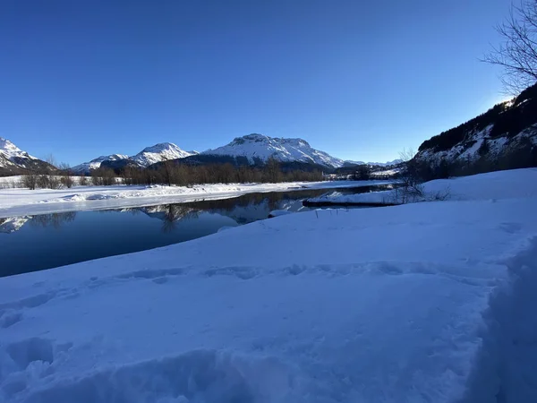 Vackert Landskap Med Snö Och Berg — Stockfoto