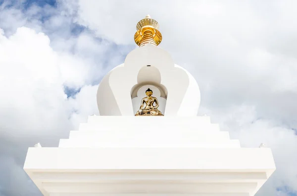 Biały Posąg Buddy Świątyni — Zdjęcie stockowe