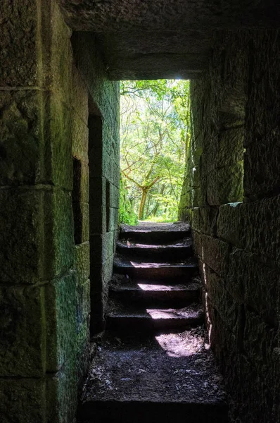 街の古い石造りの階段 — ストック写真
