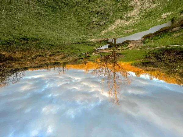 Bela Paisagem Com Rio Lago — Fotografia de Stock