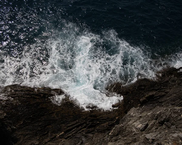 Onde Del Mare Sulla Spiaggia — Foto Stock