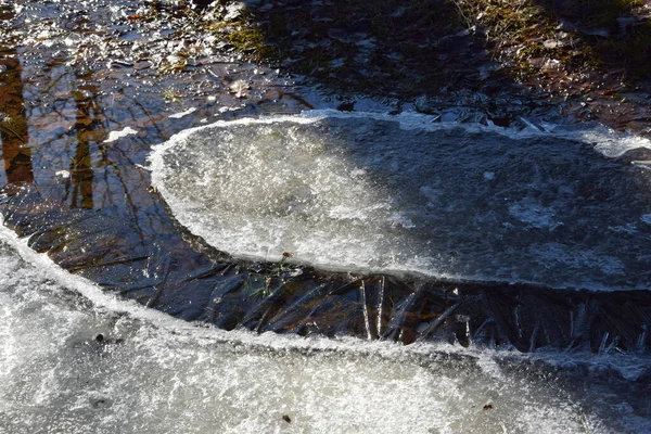 Лед Воде — стоковое фото