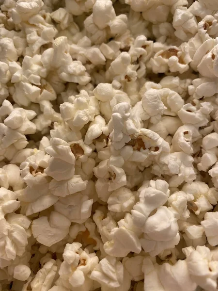 Köstliche Weiße Popcorn Hintergrund — Stockfoto