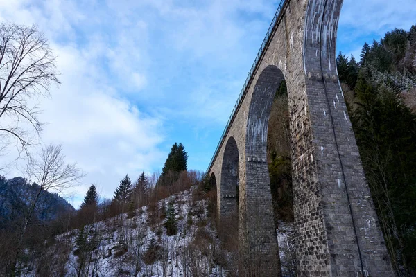 Alte Verlassene Brücke Reise — Stockfoto