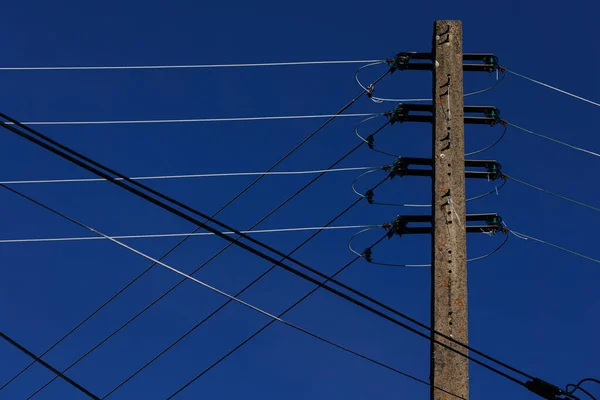 Hoogspanningstoren Elektriciteitstransmissie — Stockfoto