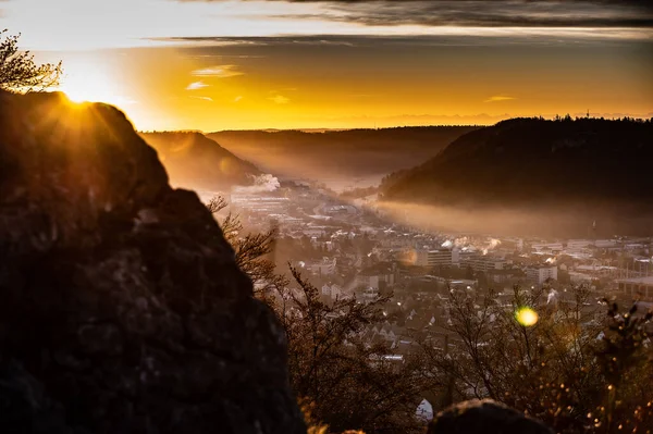 Vacker Solnedgång Över Bergen — Stockfoto