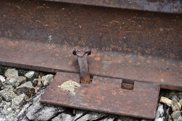 Oude Roestige Metalen Hamer Achtergrond Van Het Huis — Stockfoto