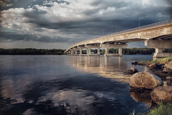 Ponte Sobre Rio Cidade Riga Latvia — Fotografia de Stock