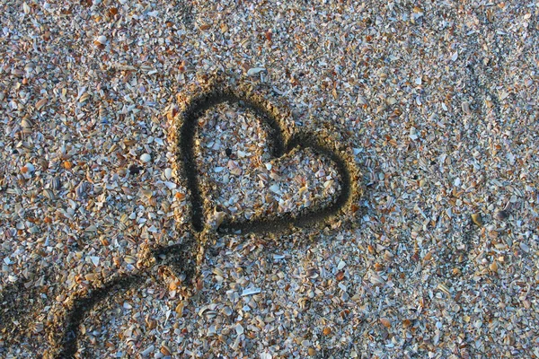 Kum Plajında Kalp Şekli — Stok fotoğraf