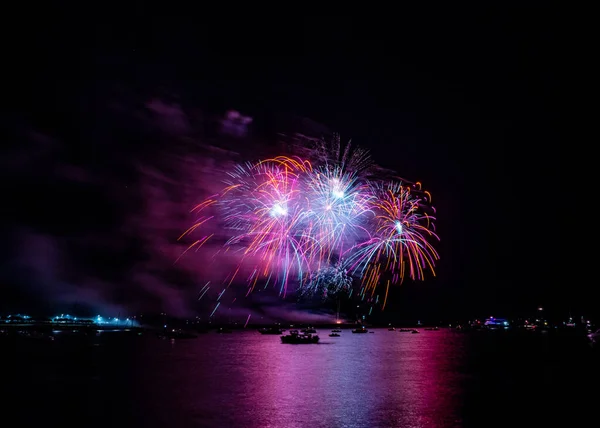 Fireworks Night Sky Background New Year Celebration — Stock Photo, Image