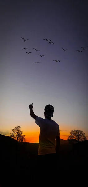 Silhouet Van Jongeman — Stockfoto