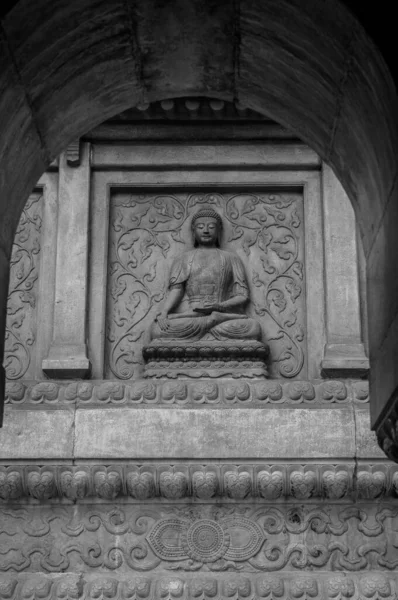 Tapınaktaki Buda Heykeli — Stok fotoğraf